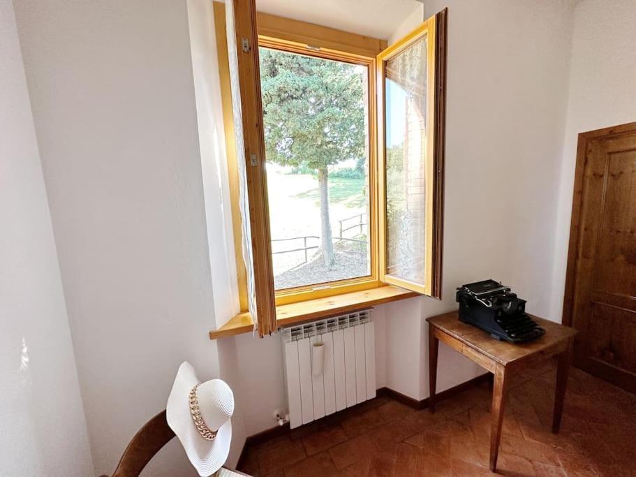 סן ג'ימיניאנו Casale Di Valle Mora מראה חיצוני תמונה