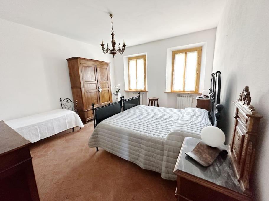 סן ג'ימיניאנו Casale Di Valle Mora מראה חיצוני תמונה