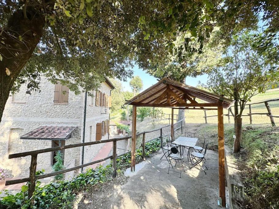 סן ג'ימיניאנו Casale Di Valle Mora מראה חיצוני תמונה